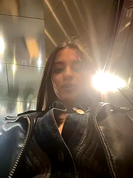 Anyssia online show from 10/17/25, 05:48