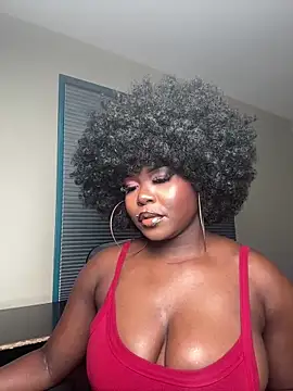 WomanNextdoor1 online show from 06/21/26, 11:13