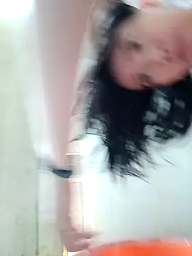 DauTay hot online show from 10/17/25, 06:05