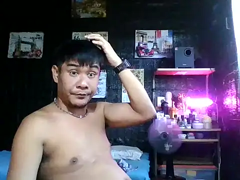 Snapshot of Jheboi69xxx chatting on 09/28/25, 04:29 Jheboi69xxx online show from 09/28/25, 04:29