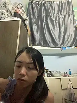 Snapshot of Minee1202 chatting on 01/15/26, 04:39 Minee1202 online show from 01/15/26, 04:39