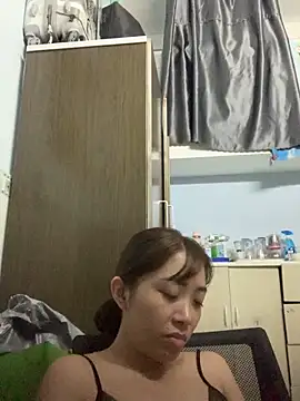 Snapshot of Minee1202 chatting on 02/04/26, 04:40 Minee1202 online show from 02/04/26, 04:40