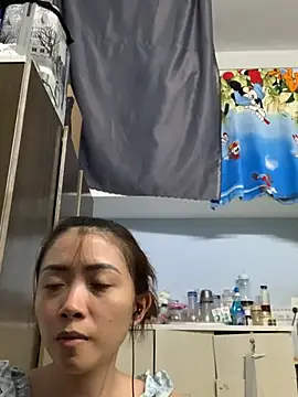Snapshot of Minee1202 chatting on 03/10/26, 10:20 Minee1202 online show from 03/10/26, 10:20