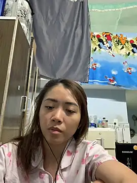 Snapshot of Minee1202 chatting on 03/29/26, 01:16 Minee1202 online show from 03/29/26, 01:16