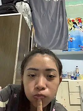 Snapshot of Minee1202 chatting on 04/01/26, 02:01 Minee1202 online show from 04/01/26, 02:01