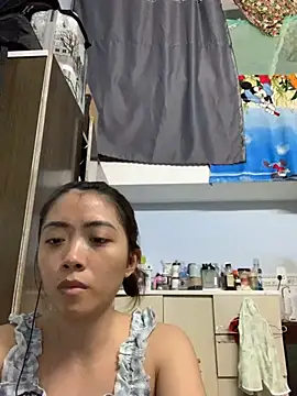 Snapshot of Minee1202 chatting on 04/15/26, 02:40 Minee1202 online show from 04/15/26, 02:40