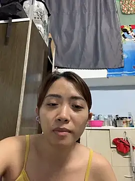 Snapshot of Minee1202 chatting on 04/16/26, 02:12 Minee1202 online show from 04/16/26, 02:12