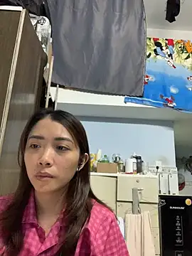Snapshot of Minee1202 chatting on 06/11/26, 01:27 Minee1202 online show from 06/11/26, 01:27