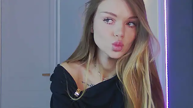 Snapshot of MarilynNova chatting on 01/16/26, 04:38 MarilynNova online show from 01/16/26, 04:38