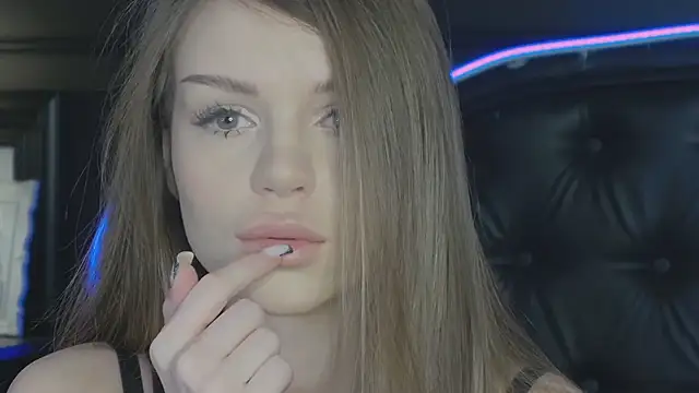Snapshot of MarilynNova chatting on 02/22/26, 05:30 MarilynNova online show from 02/22/26, 05:30