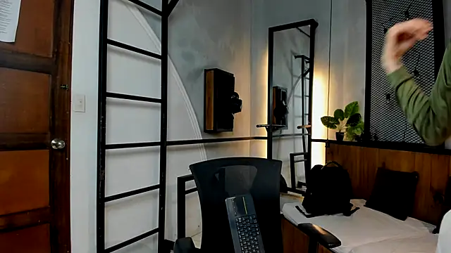 Dani mc1 online show from 11/09/25, 11:41