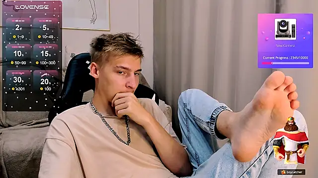 Snapshot of MrSexyCum4U chatting on 10/04/25, 07:45 MrSexyCum4U online show from 10/04/25, 07:45