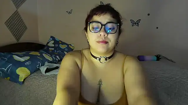 Danna-Sofia online show from 10/16/25, 04:46