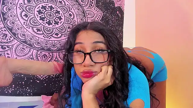 EMILYY WALKER online show from 06/03/26, 12:52