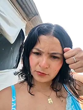 Snapshot of Lily-o chatting on 12/05/25, 03:09 Lily-o online show from 12/05/25, 03:09