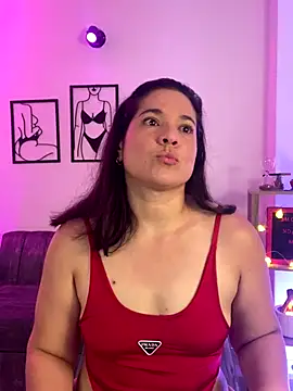 Snapshot of leiablack chatting on 11/04/25, 11:42 leiablack online show from 11/04/25, 11:42