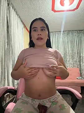 laure torres online show from 10/21/25, 06:25