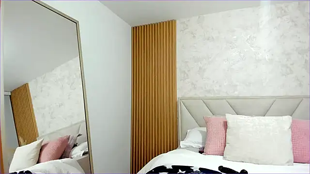 biancabigboobs22 online show from 11/16/25, 12:16