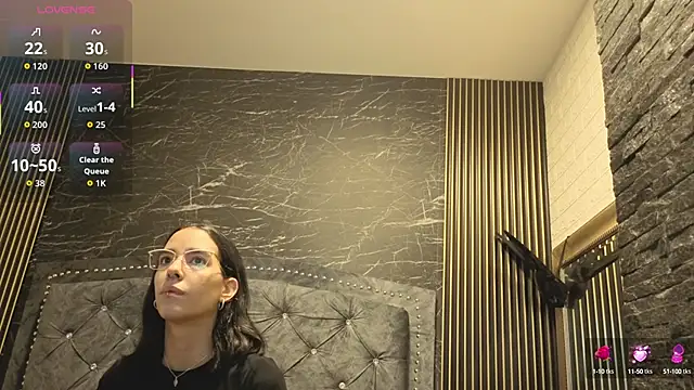 violett  golden online show from 09/11/25, 10:59