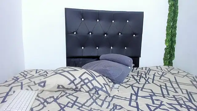 michellnasty online show from 10/02/25, 07:15