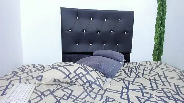 michellnasty online show from 10/19/25, 11:38