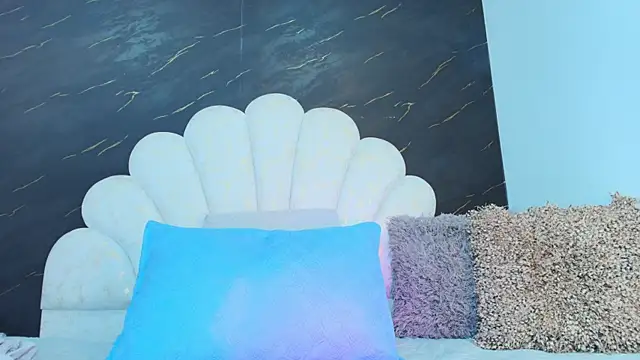 Roxana gomez online show from 06/12/26, 03:16