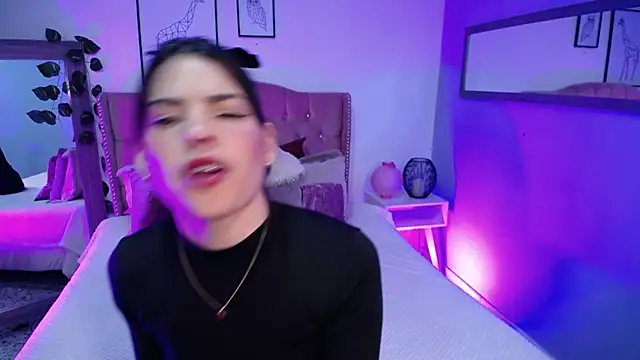 Astrid Velle online show from 10/12/25, 04:33