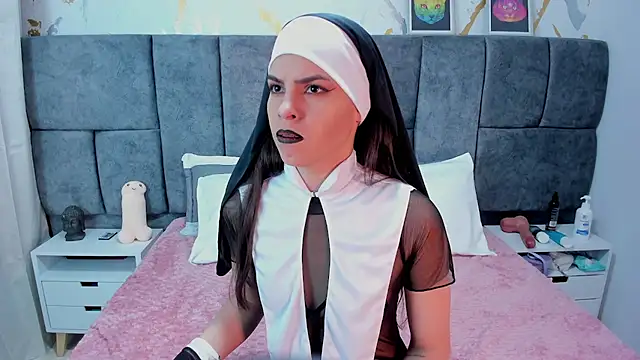 Astrid Velle online show from 10/31/25, 03:40