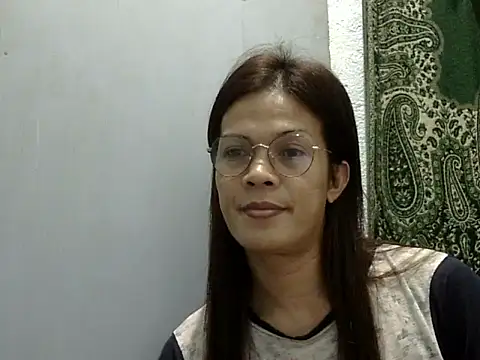 Snapshot of juicycum069 chatting on 10/21/25, 10:54 juicycum069 online show from 10/21/25, 10:54