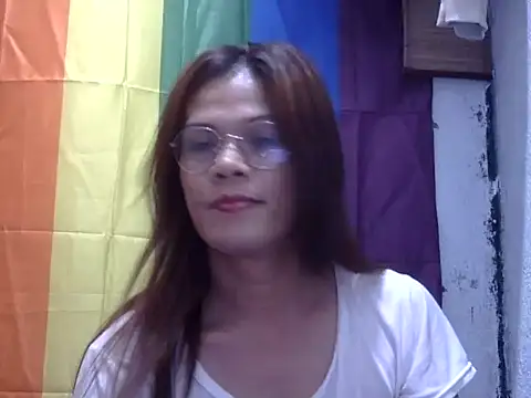 juicycum069 online show from 06/12/26, 07:57