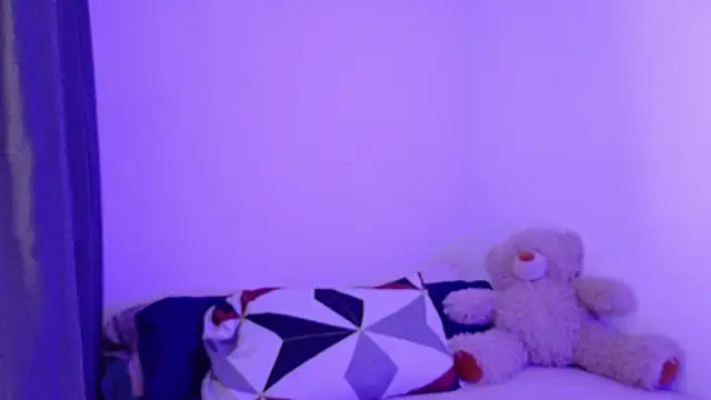 nudesketch1 online show from 10/18/25, 02:18