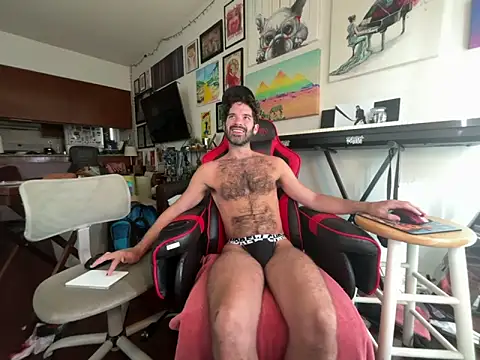 Pupscritch online show from 06/17/26, 04:08