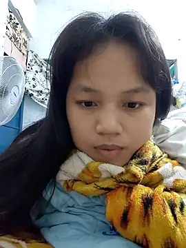 Snapshot of Anny-ly chatting on 09/17/25, 10:06 Anny-ly online show from 09/17/25, 10:06