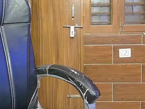 Diyaa Singh online show from 05/06/26, 01:38