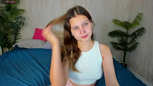 Elle Ellise online show from 09/13/25, 12:43