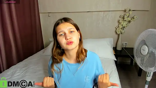 Elle Ellise online show from 10/02/25, 01:23