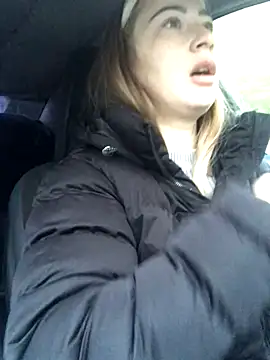 Reina Cummings online show from 10/04/25, 04:54