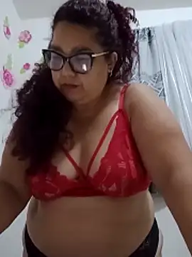 Snapshot of ladytropical1 chatting on 10/26/25, 06:08 ladytropical1 online show from 10/26/25, 06:08