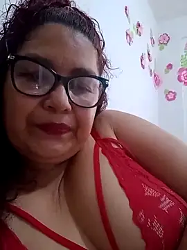 Snapshot of ladytropical1 chatting on 11/28/25, 03:14 ladytropical1 online show from 11/28/25, 03:14