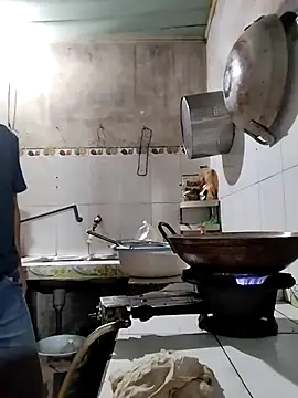 HoangNam20x online show from 10/04/25, 01:14