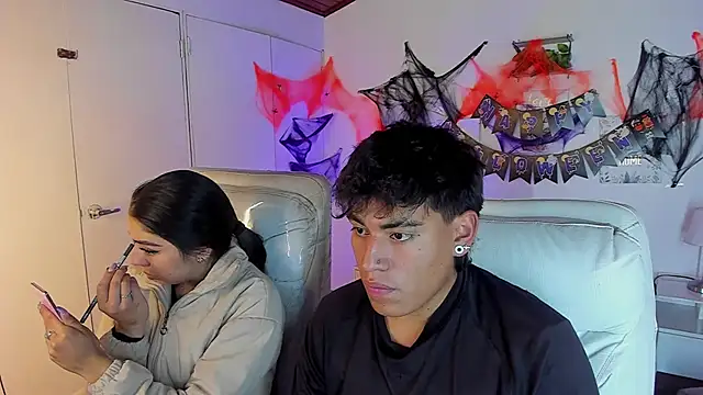 Yiing and yang online show from 10/22/25, 10:48