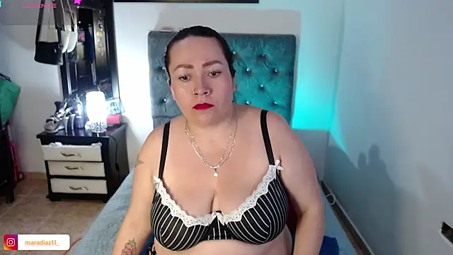 MaraDiaz11 online show from 05/05/26, 10:51