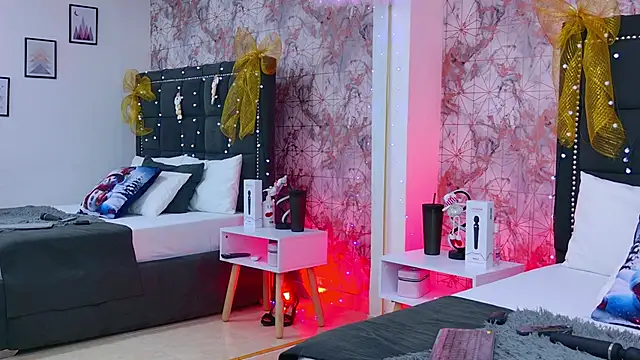 Snapshot of Angelique_Angell chatting on 11/29/25, 07:50 Angelique Angell online show from 11/29/25, 07:50