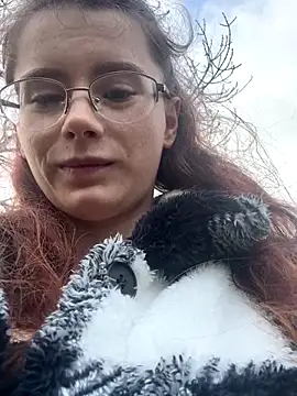 Snapshot of raen001 chatting on 11/03/25, 08:48 raen001 online show from 11/03/25, 08:48