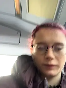 Snapshot of raen001 chatting on 12/05/25, 09:29 raen001 online show from 12/05/25, 09:29