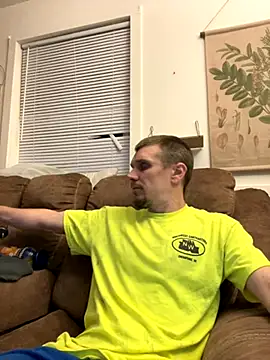 Snapshot of alwayshorny90 chatting on 10/08/25, 03:59 alwayshorny90 online show from 10/08/25, 03:59