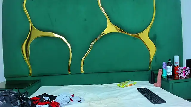 Allisonts69 online show from 11/04/25, 03:11