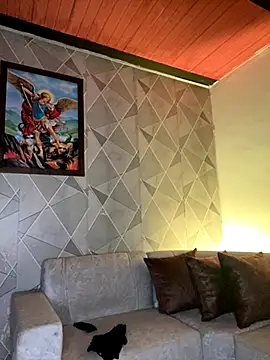 Snapshot of Alisse_taylor2 chatting on 11/15/25, 11:29 Alisse taylor2 online show from 11/15/25, 11:29