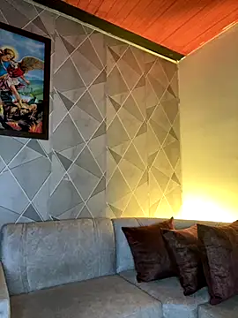 Snapshot of Alisse_taylor2 chatting on 11/18/25, 11:36 Alisse taylor2 online show from 11/18/25, 11:36