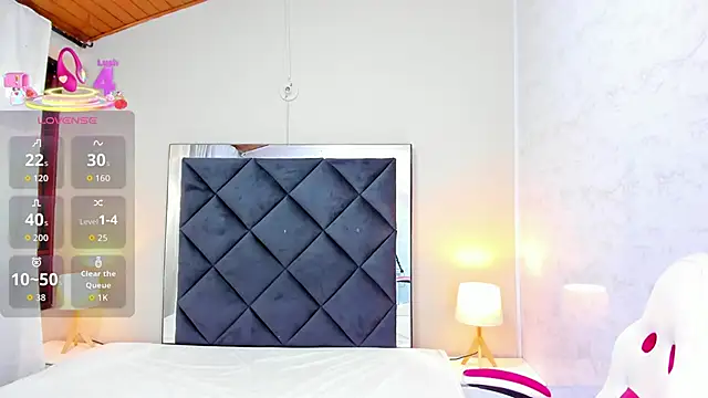 kittyy babee online show from 10/15/25, 12:16